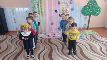 Развлечение "Пасху радостно встречаем" Развлечение "Пасху радостно встречаем".